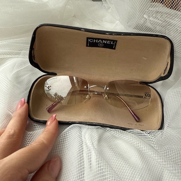 Authentic Vintage Chanel rimless sunglasses - Picture 4 of 13